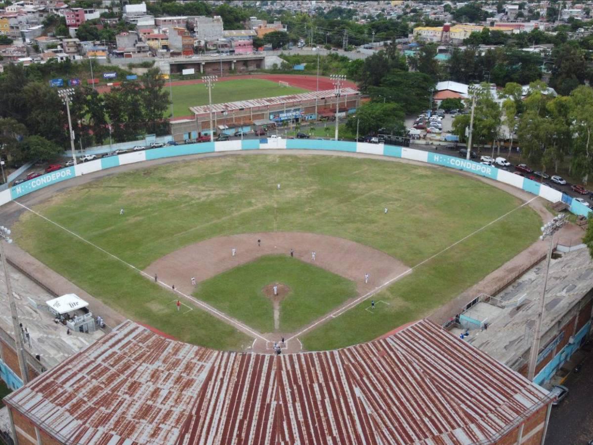 ¡Una mesa de billar! Así quedó el estadio “Chochi” Sosa de Tegucigalpa tras ser reinaugurado en un ambientazo