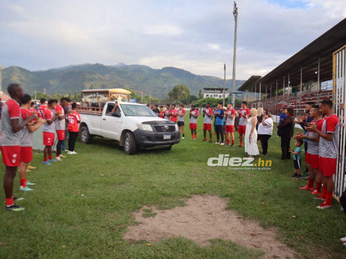 Llantos de “Rambo” de León con Ricardo Elencoff y hubo vuelta olímpica: el desgarrador adiós a Hermelindo Cantarero