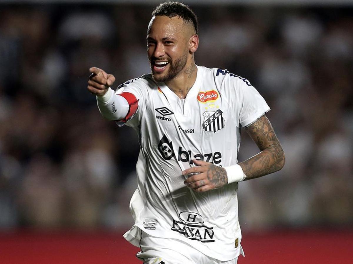 Neymar firmará millonario contrato y su padre revela: Recibimos ofertas de otros clubes, pero las rechazamos