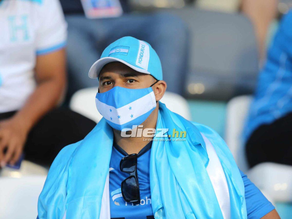 La chica que enamoró en el Honduras-Cuba, volvió la mascarilla y los dos debutantes de La H en la Eliminatoria