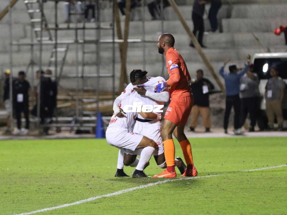 No se vio en TV: Llanto de jugador de Olimpia, integrante de Motagua desató la bronca y adiós especial de Troglio