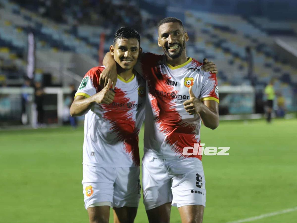 Bronca al final del partido, Herediano destroza a Victoria en la reinauguración del Estadio Ceibeño y las hermosas chicas