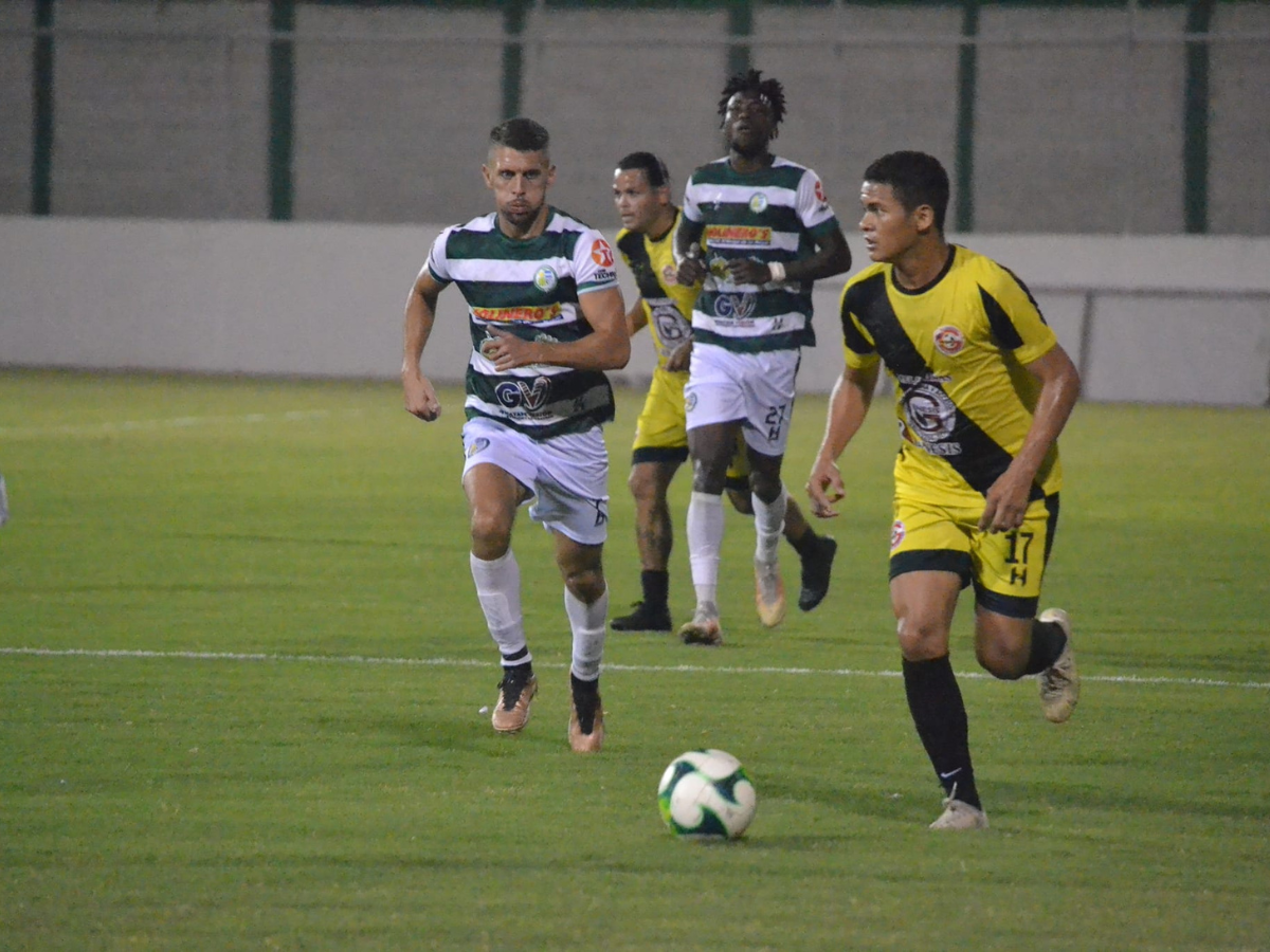 Génesis Comayagua pegó primero en la ida de las semifinales del Clausura 2023.