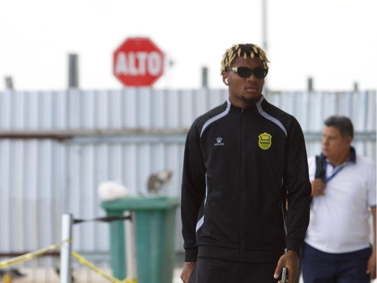 Amistoso Olimpia-Real España: jugadores del león causan furor y La Máquina viajó relax a Estados Unidos