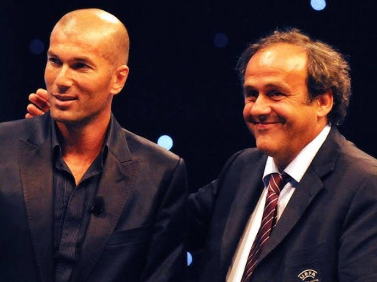 Destrozan a figura de Francia: Lo pusimos en la mesa de Zidane, estábamos borrachos