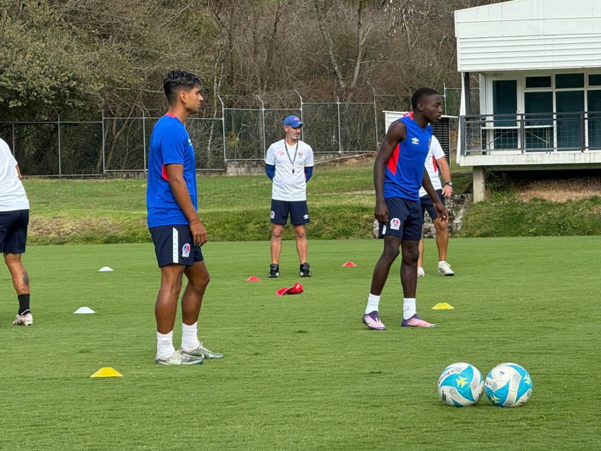 ¿Están lesionados? Los futbolistas de Olimpia que Espinel no utilizó ante UPN y no lo haría con Victoria