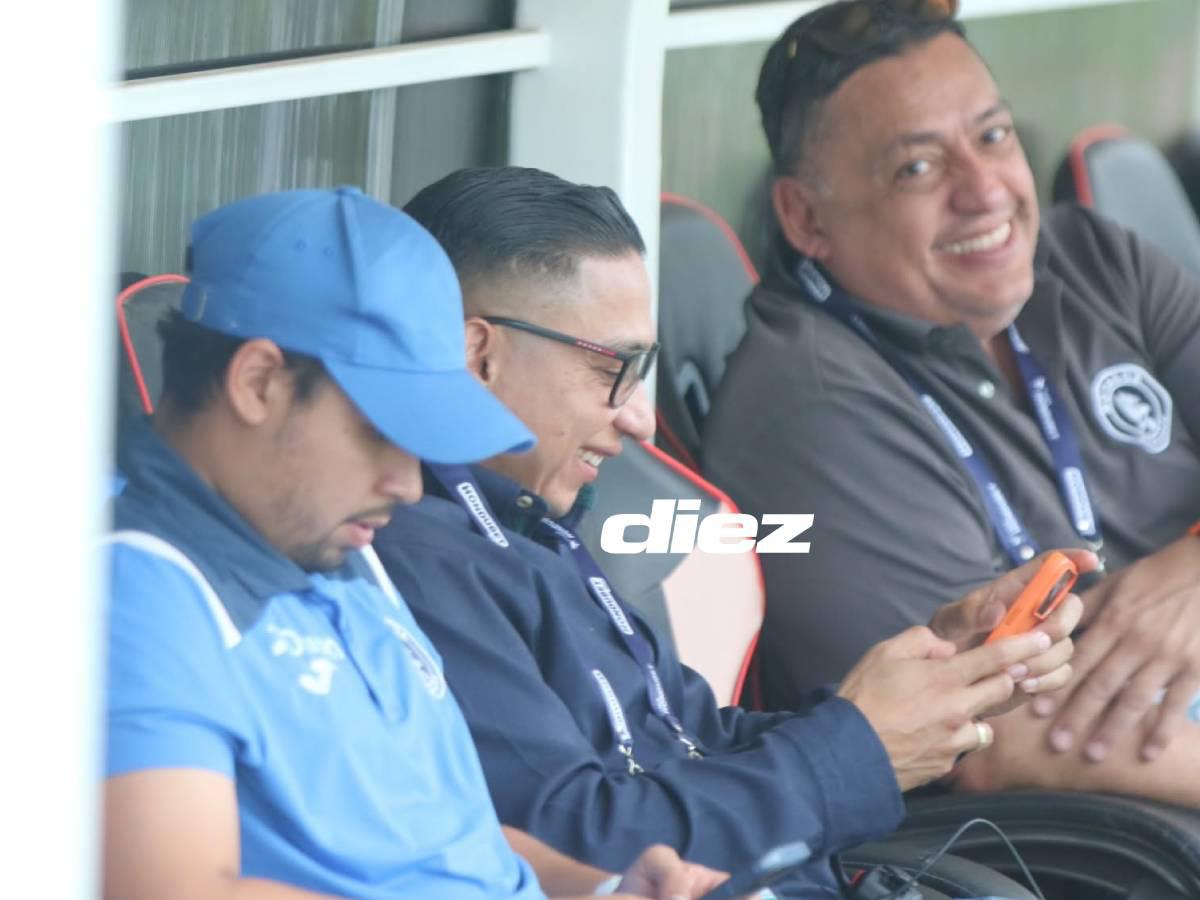 Plantel de Motagua esperó a Romario, bellezas y ¿Entró Emilio al estadio?