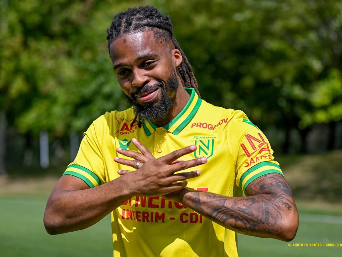 Un compañero de Messi y otro de la Premier League: dónde juegan los convocados de Haití para jugar ante Honduras