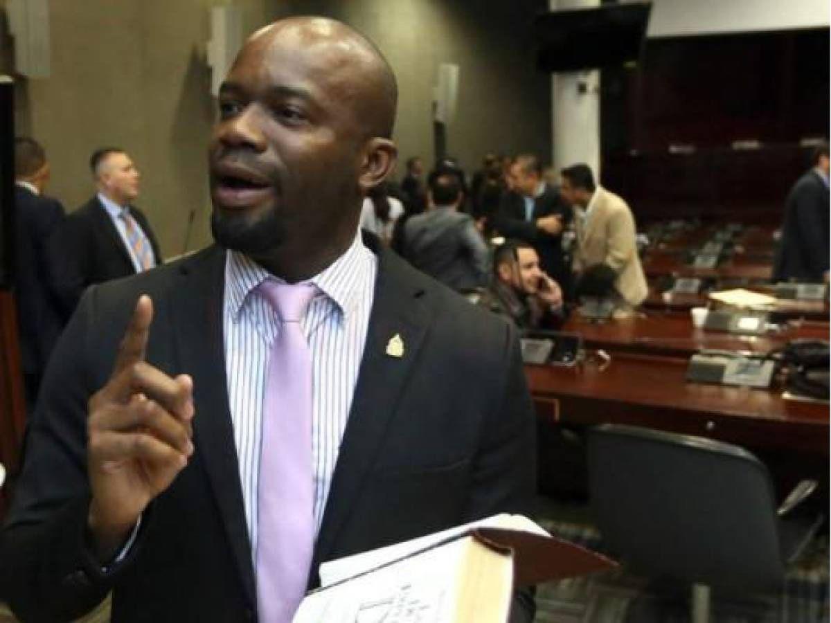 ¿Y Nasralla? Contreras, Jorge Cálix y Rixi Moncada tienen sus favoritos: Estos son los clubes que siguen los políticos en Honduras