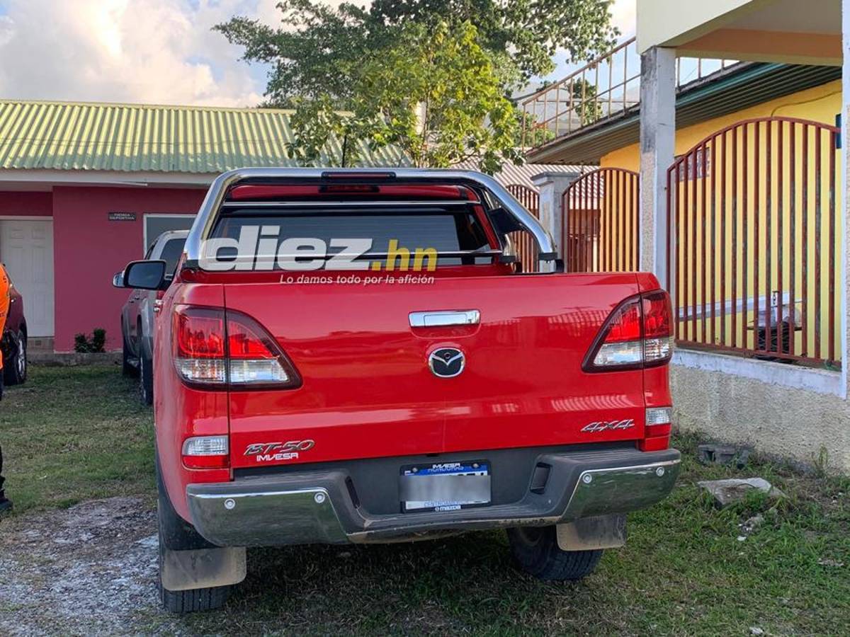 ¡Looks y el lujoso regalo de Romell Quioto a su mamá! Las imágenes del partido benéfico en el complejo Wilson Palacios