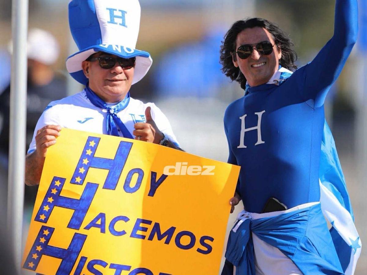 Superman hondureño sorprende, curiosa pancarta dedicada a Honduras, la guapa mexicana y, ¡no hay boletos!