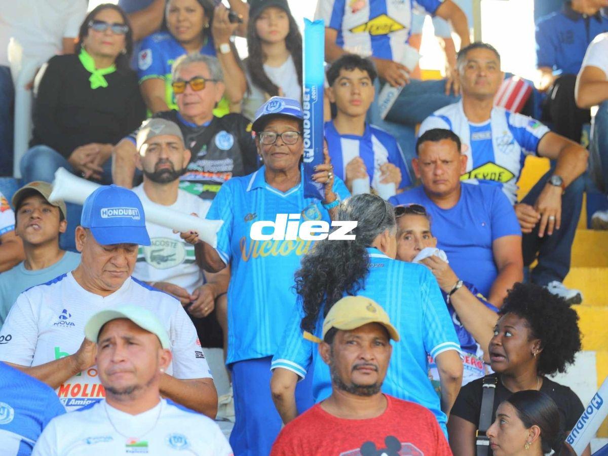 ¡Con fuegos artificiales! Victoria y Olancho abrieron el telón del Clausura 2025 y dos chicas bellas cautivaron en Olanchito