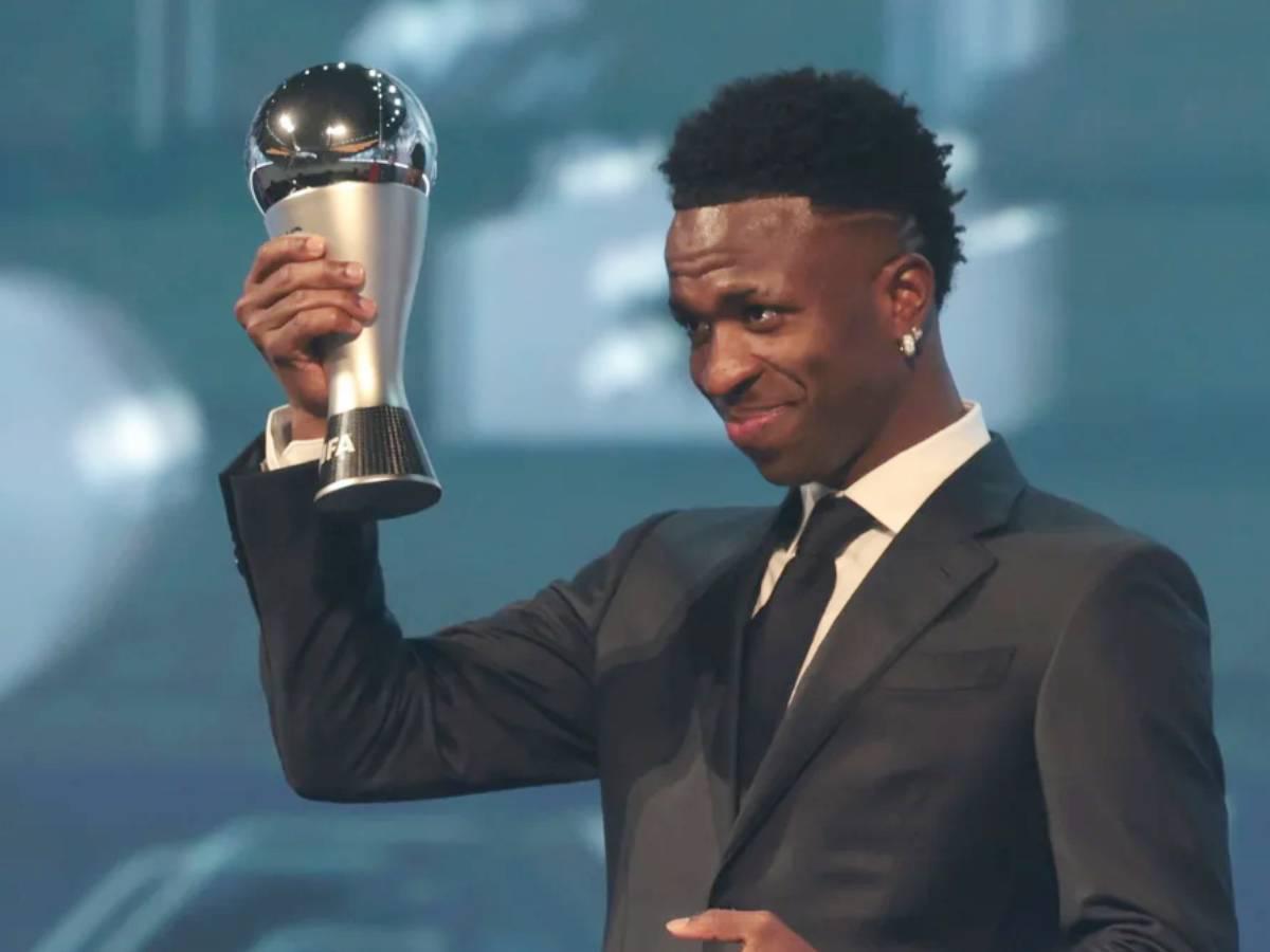 “Vinicius tiene grandes cualidades y fallos en su actuación, como fingir una lesión o un penalti que no es”