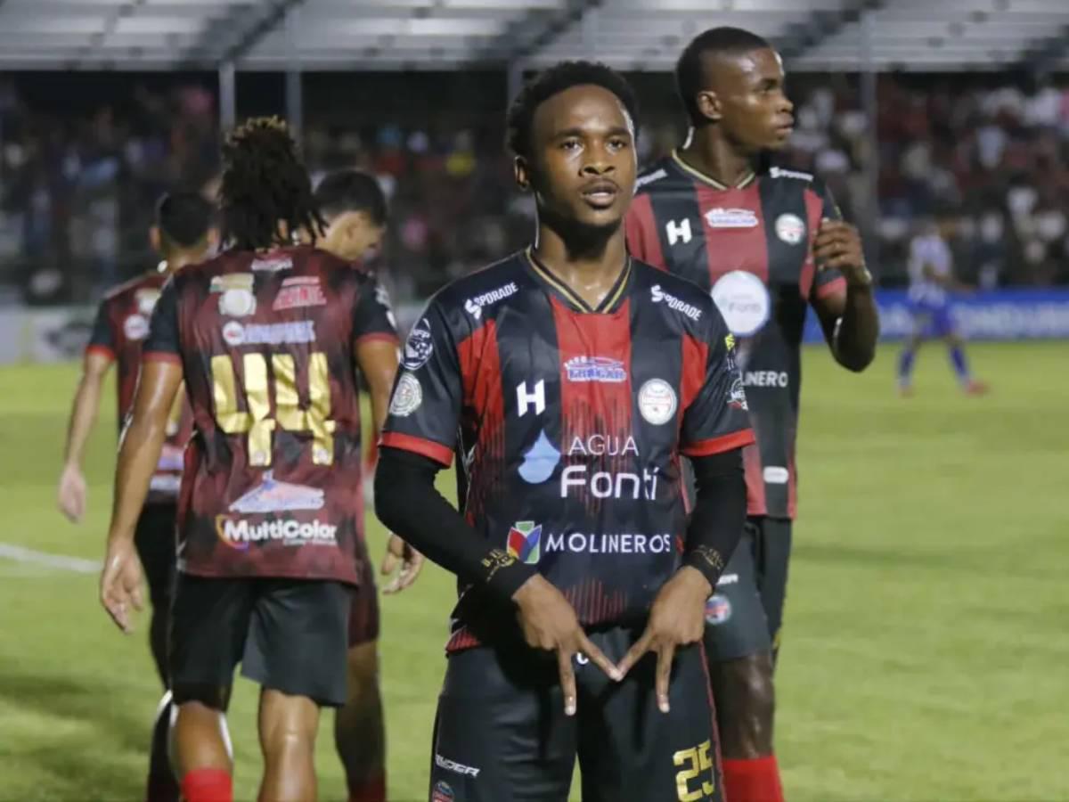 FICHAJES: Jorge Álvarez le pone las cosas claras a Olimpia, la cláusula de Kervin Arriaga y la novela con Onan Rodríguez