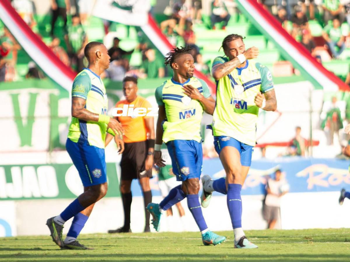 Así fue la celebración de los Potros cuando marcó Rodrigo de Olivera. Foto Mauricio Ayala.