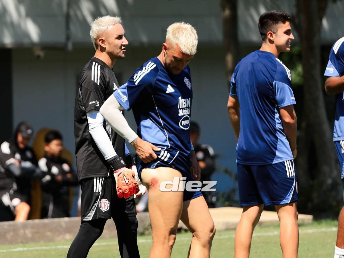 Entre bromas y risas; futbolista lastimado: así fue el último entreno de Costa Rica previo a la batalla ante Honduras
