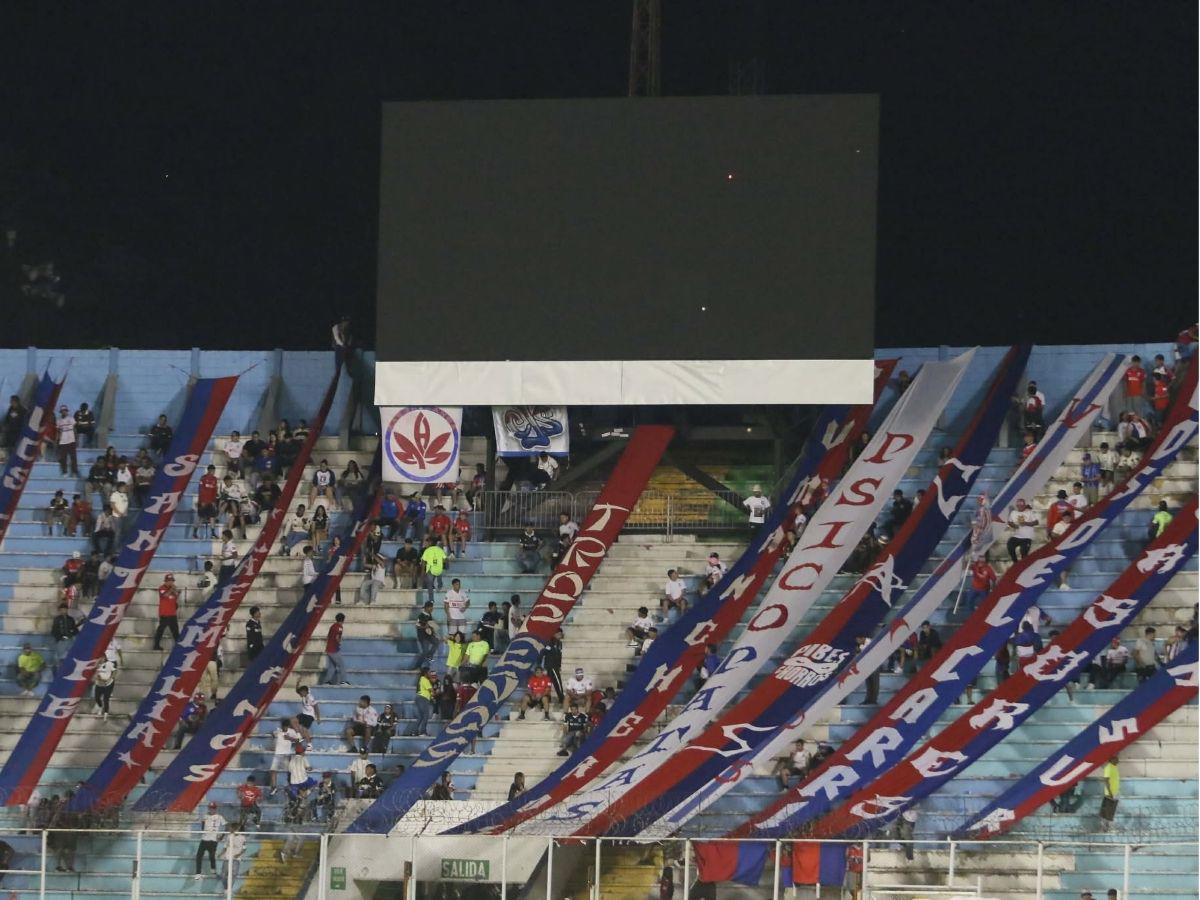 Afición sorprendió a Edwin Rodríguez, derroche de bellezas y tremendo festejo de Olimpia por una nueva final en Honduras