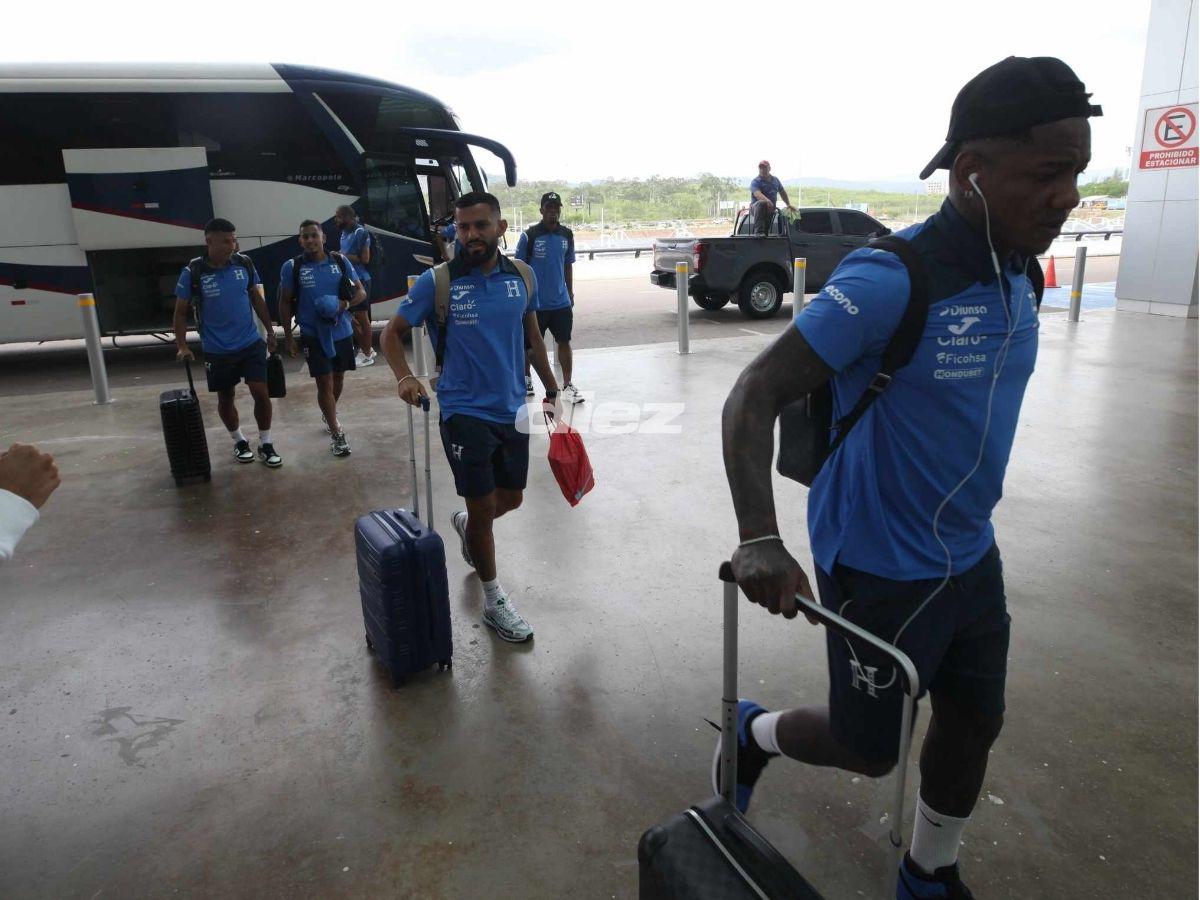 Rostros nuevos: Selección de Honduras voló a Islas Caimán para encarar la tercera jornada de la Eliminatoria Mundialista