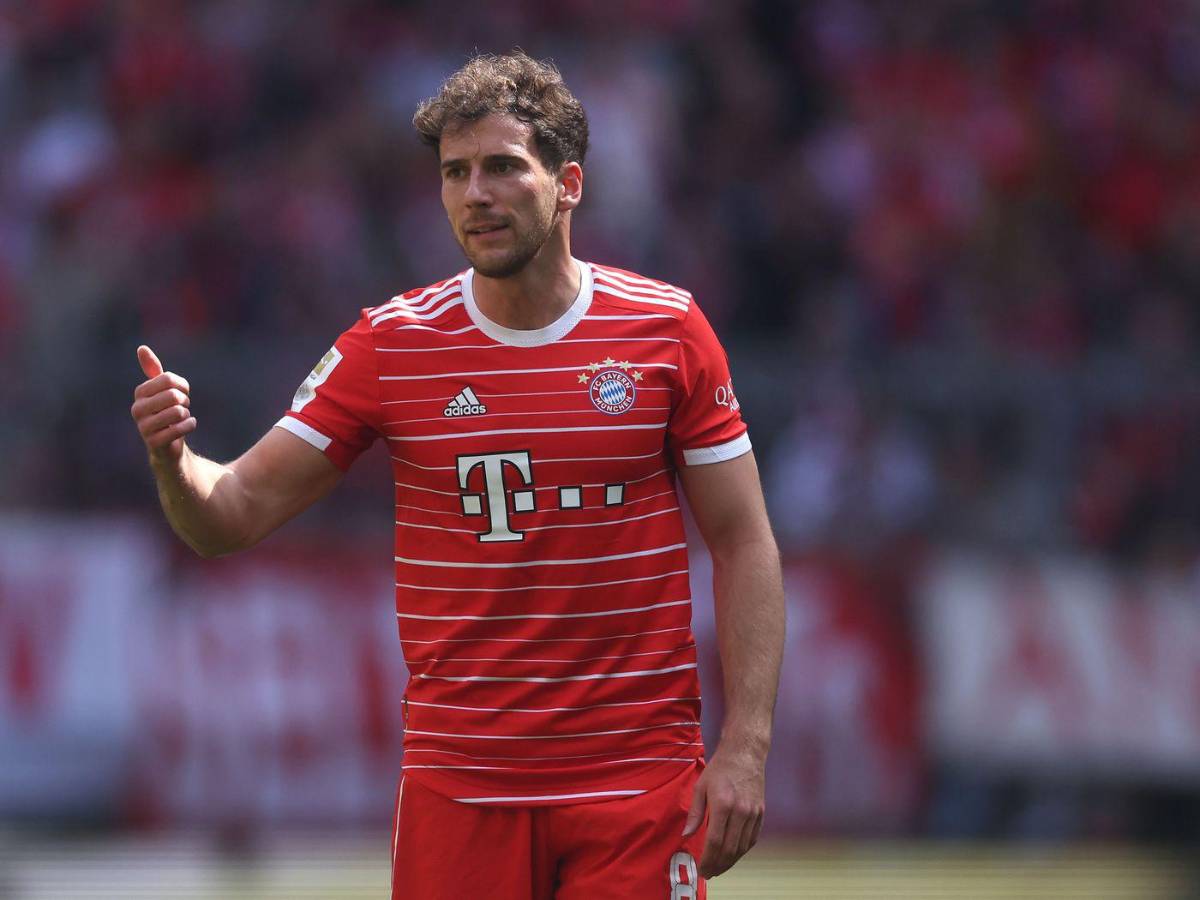 Messi toma sorpresiva decisión en las últimas horas y Benzema firma con su nuevo club; los fichajes del Chelsea y PSG