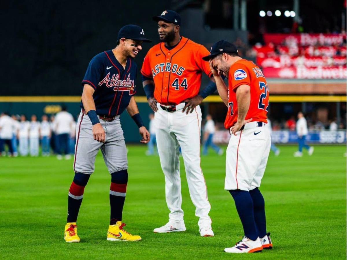 ¡En pantalla gigante! Mauricio Dubón y su descomunal ovación en su regreso a Houston