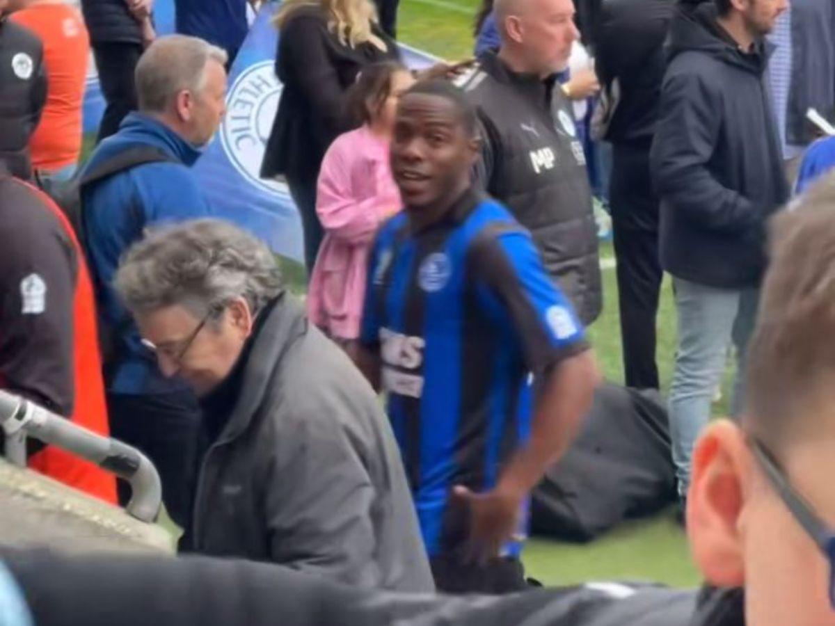 Maynor Figueroa regresó al Wigan de Inglaterra: momentazo con el DT de Cristiano Ronaldo y fan lo sorprendió con álbum