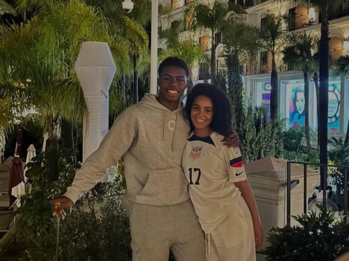 ¿Quién es la desconocida novia de Keyrol Figueroa, el hondureño que estuvo convocado por el primer equipo del Liverpool?