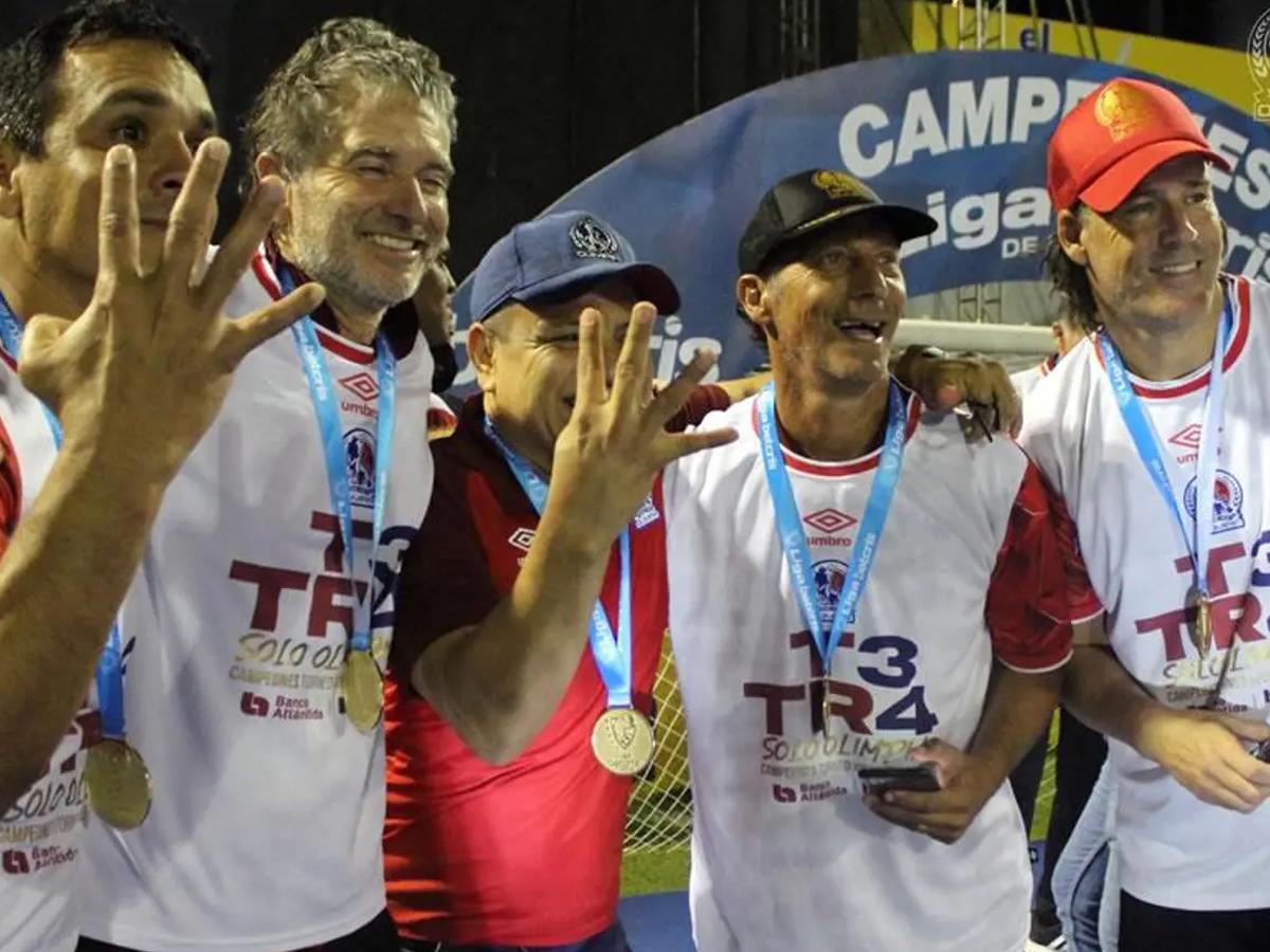 ¿Quién ganó más títulos? De los últimos 20 torneos en Liga Nacional de Honduras, ellos son los técnicos que han dirigido las finales