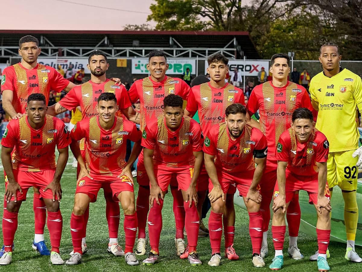 Hondureño Getsel Montes es finalista con Herediano tras ganarle la serie a Alajuelense en las semifinales en Costa Rica