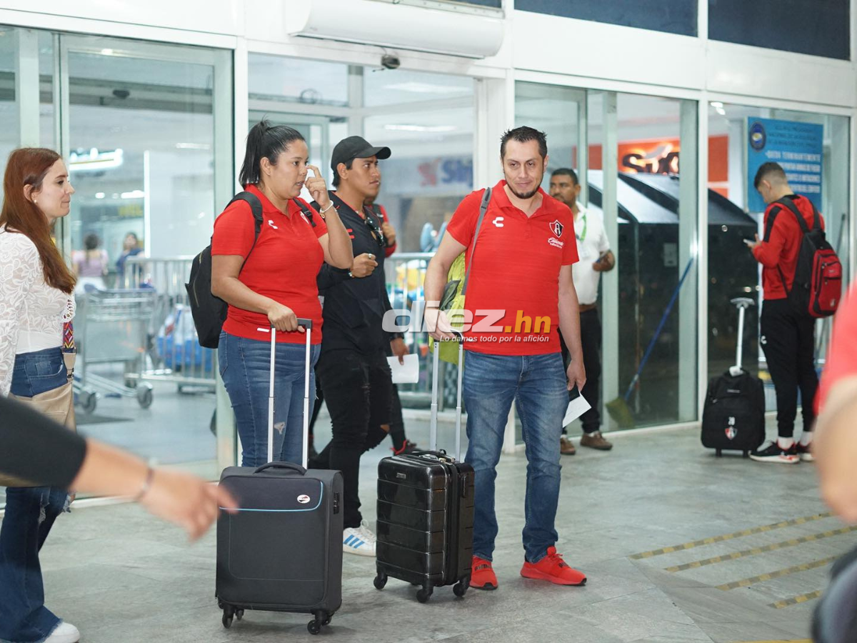 Atlas viene armado hasta los dientes, delegación de 50 y un sinfín de maletas, ¿quién es la linda periodista que encabeza?