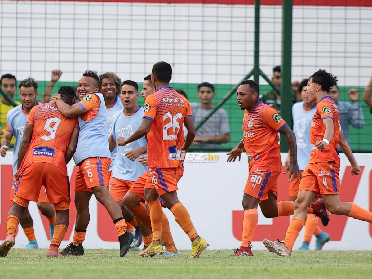 Rostros con “olor” a descenso en Honduras Progreso, bronca de Nazar, hermosas chicas y golazo descomunal de Jairo Róchez