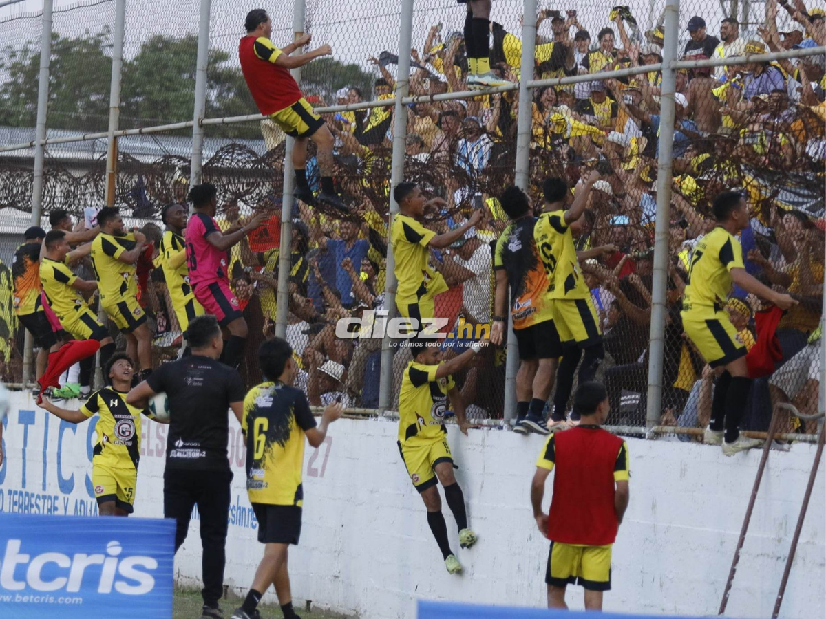 La locura total del Génesis campeón, el llanto de Reynaldo Tilguath y la emotiva oración del niño recogepelotas del Platense