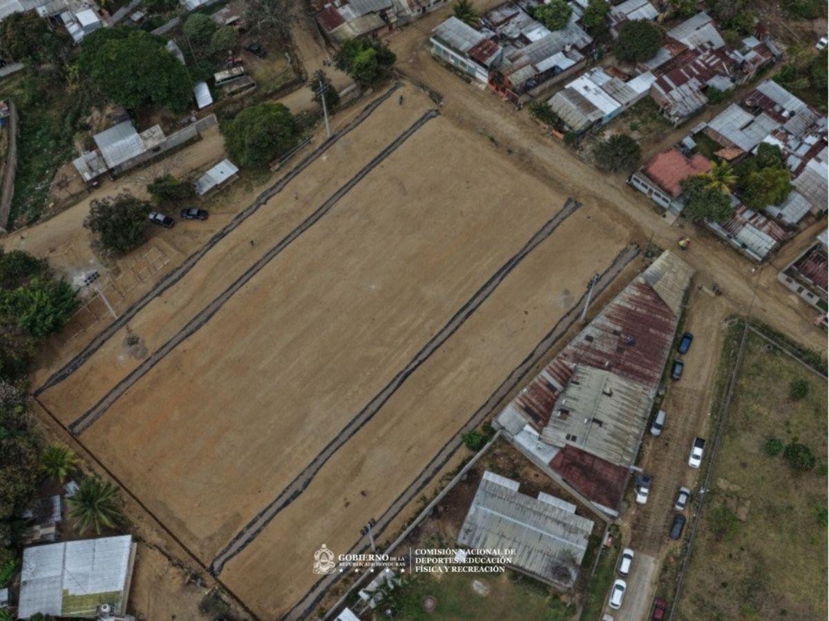 ¡Dos canchas sintéticas! Condepor revela los avances de tres proyectos en reconocidos municipios de El Paraíso