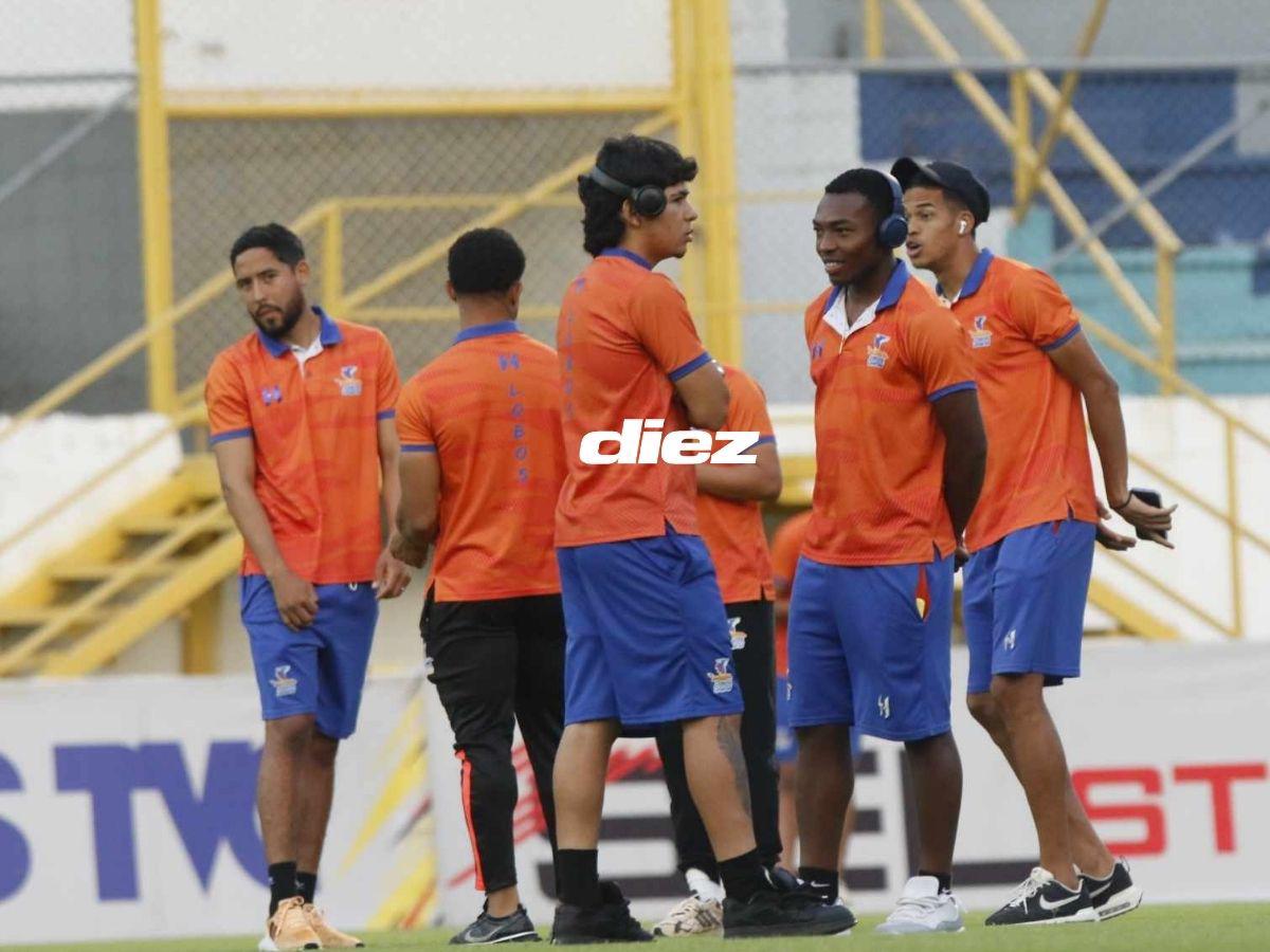 Los invitados especiales de Real España, captan hermosa luna, la pareja enamorada y Buba López fue sorprendido