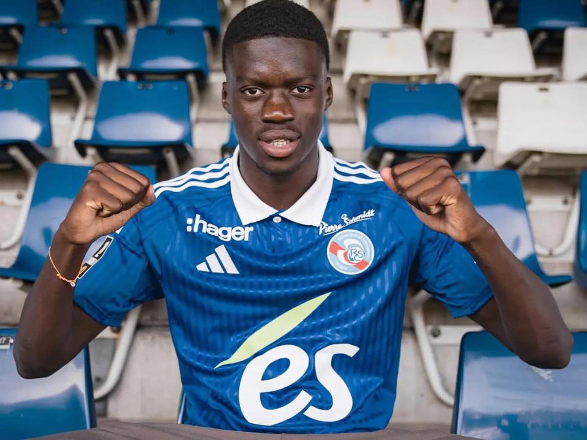 Lamine Yamal recibe duro golpe y Cubarsí aplasta al nuevo fichaje del Real Madrid: los favoritos para el Golden Boy 2025