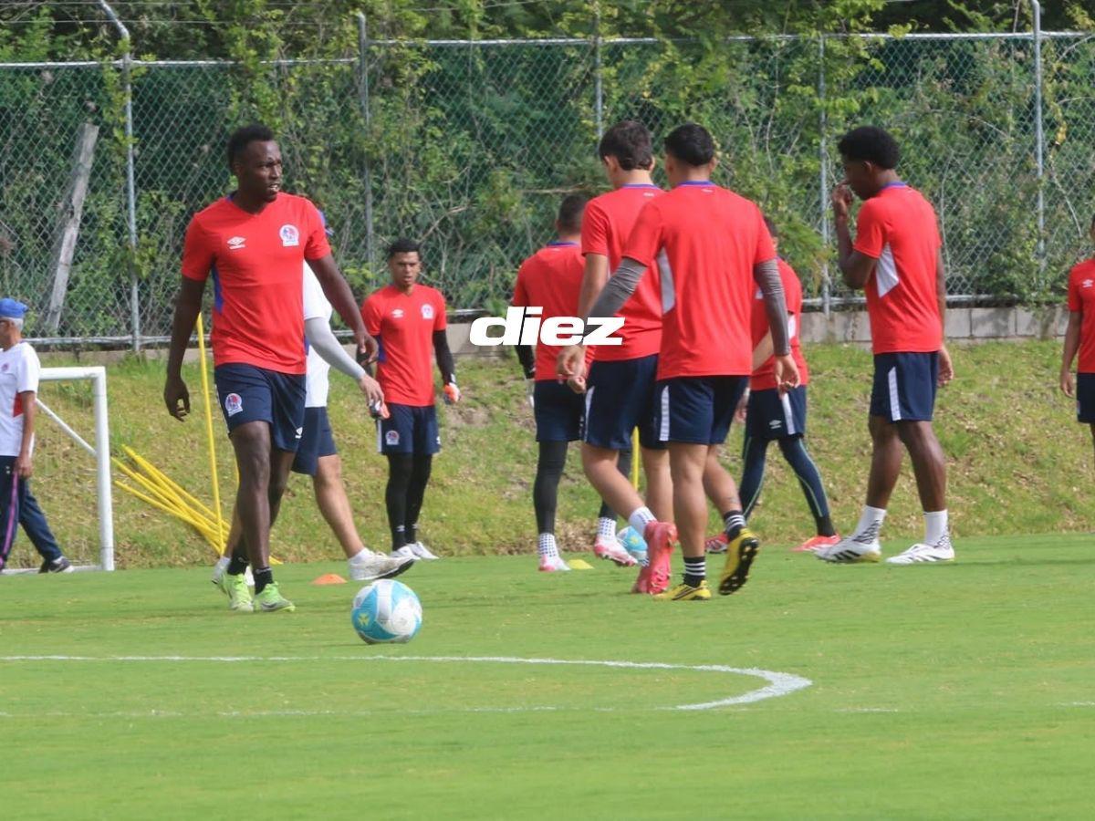 Carlos Pineda toma determinación: Olimpia afinó detalles para enfrentar al complicado Lobos UPNFM