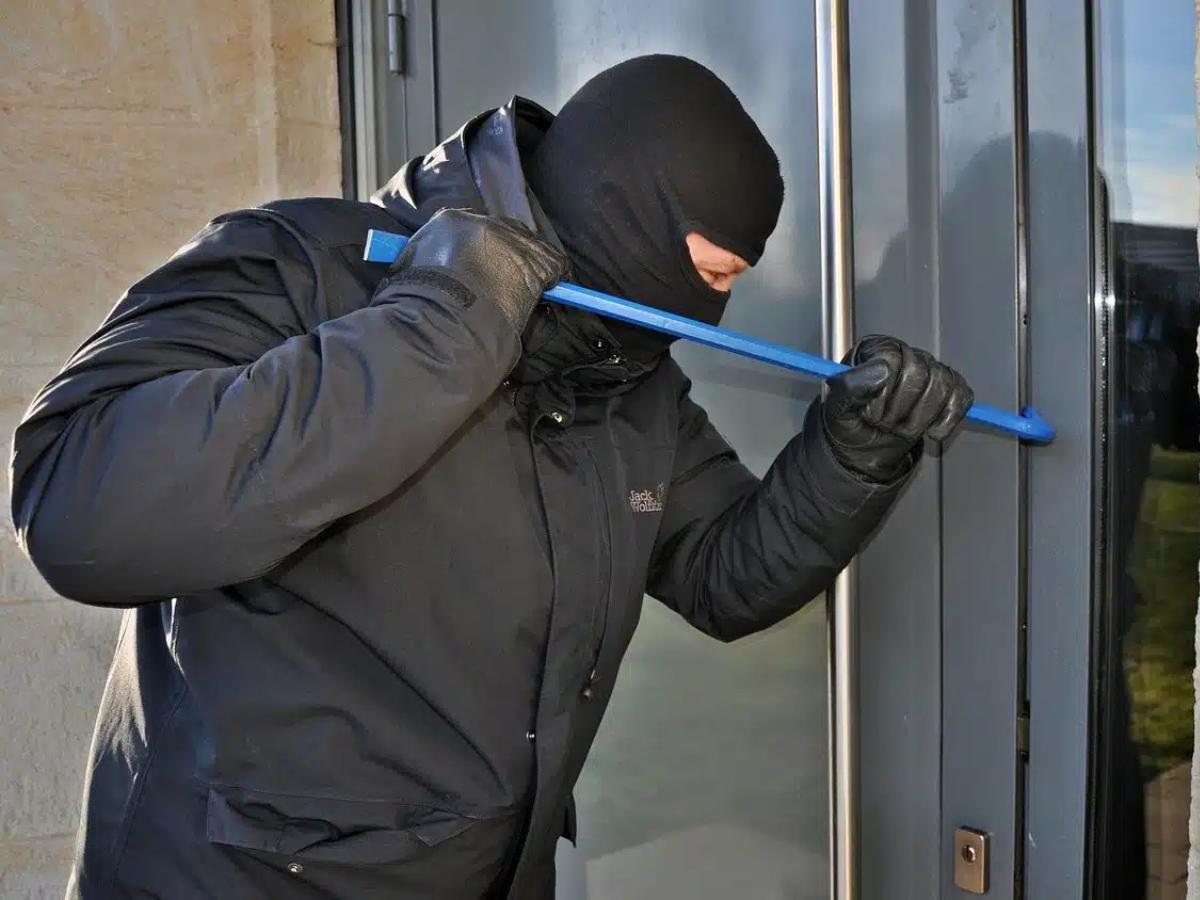 El paramédico que robó durante años en el Manchester City y vendió las botas de ‘Kun’ Agüero por internet