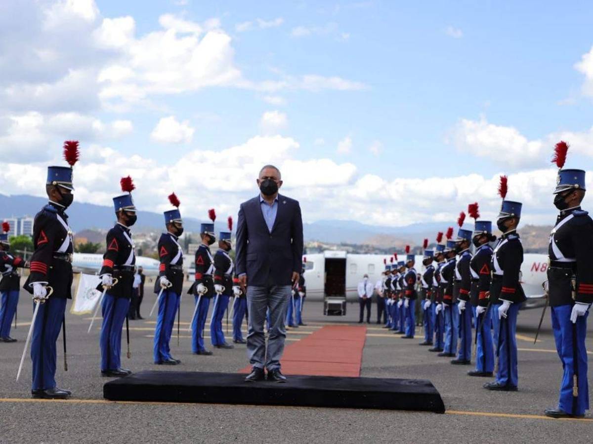 Políticos, famosos y deportistas: Las principales figuras que estuvieron en la toma de posesión de Xiomara Castro