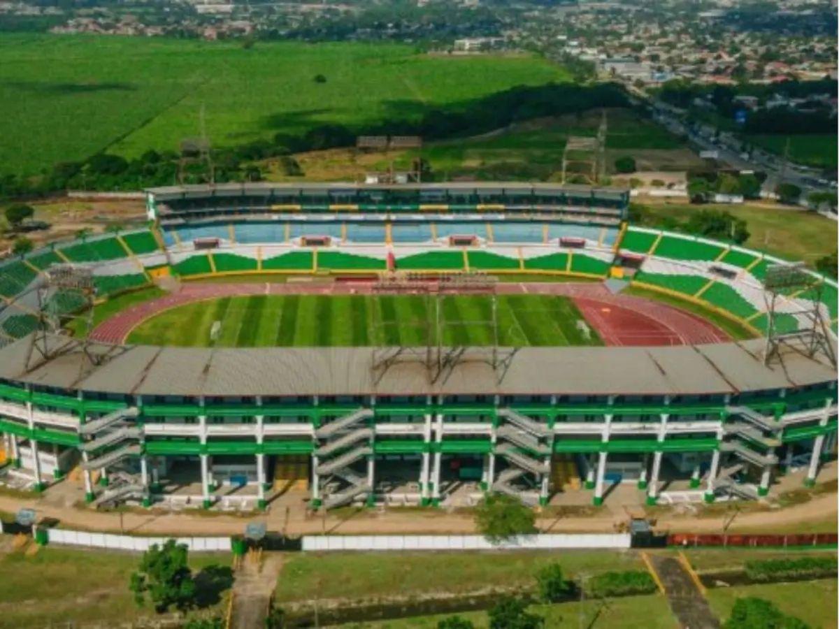 Árbitra involucrada en polémica del clásico Marathón vs Real España sufre asalto en el Estadio Olímpico de San Pedro Sula