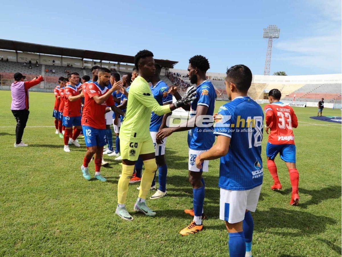 Troglio armó zafarrancho y mostró las ocho copas, la amargura del Olimpia y la fiesta del Victoria en La Ceiba