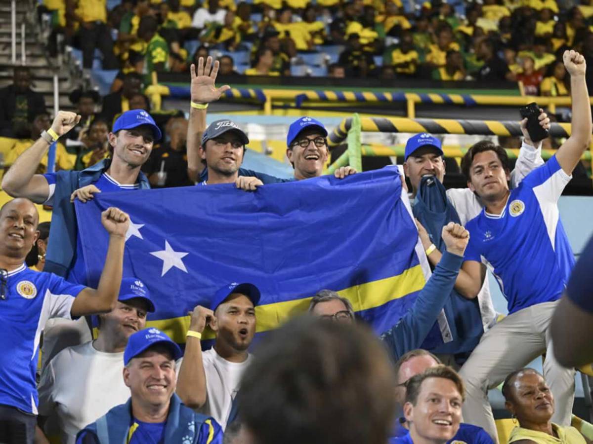 Sin el técnico, jugadores nacidos en Europa y será el país más pequeño en el Mundial 2026