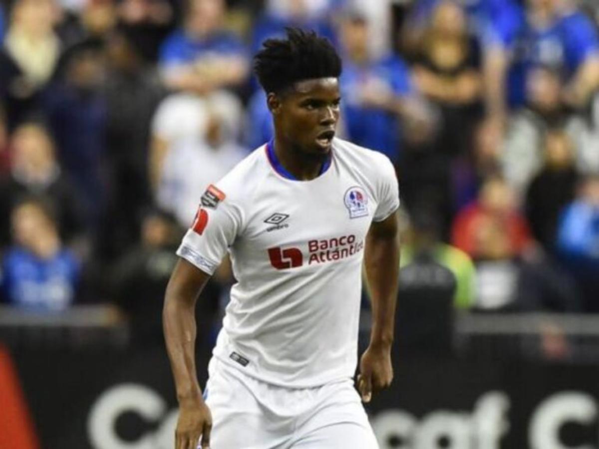 Maylor Núñez, Ever Alvarado Patón Mejía y otros futbolistas que vistieron la camisa de Olimpia y Real España