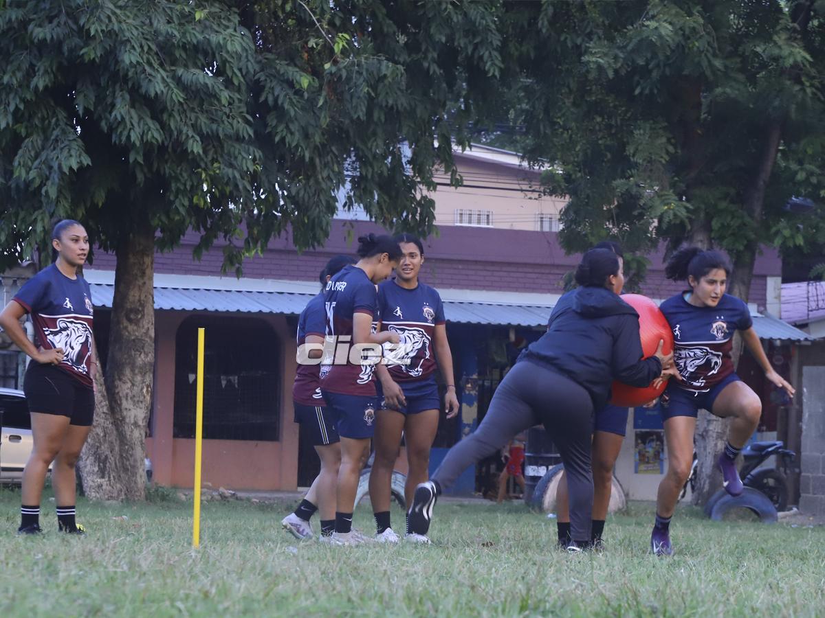 CD Under, el equipo femenino que brilla en Honduras: De qué trabajan sus jugadoras, de dónde son y quién es su futbolista de 39 años