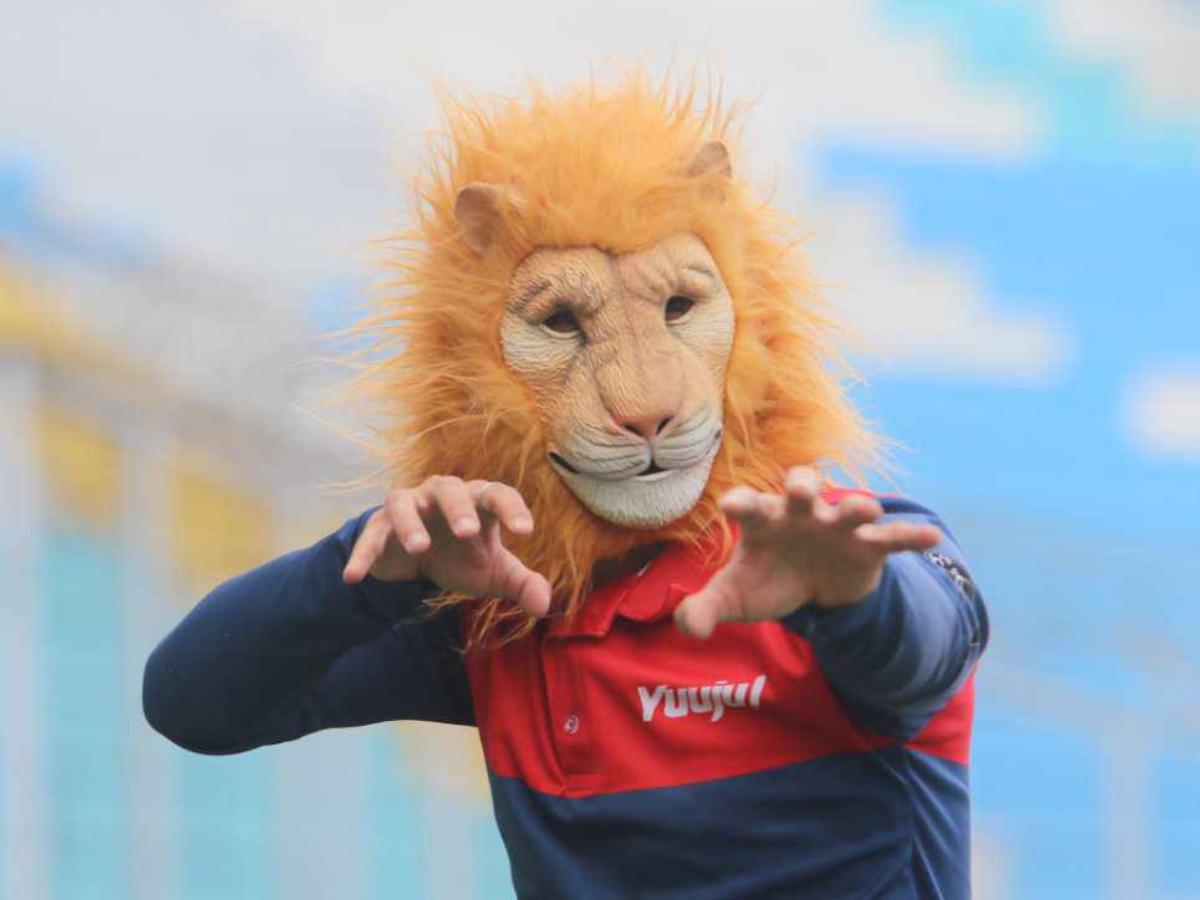 ¡Ambientazo! Ultra Fiel vivió una fiesta en la previa, aficionados de Real España presentes y regresa jugador de Olimpia