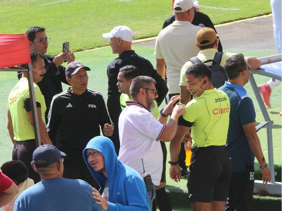 El FVS VAR tendrá un curioso detalle y qué estaba haciendo Espinel: así fue el día dos de pruebas de la herramienta tecnológica