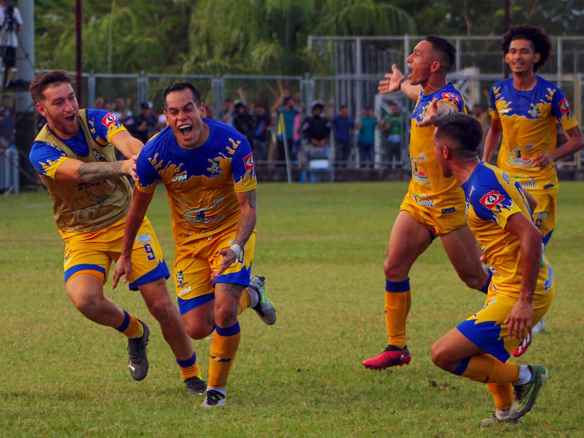 Los dos hondureños ex Motagua que fueron figuras en El Salvador y clasificaron a la final con un equipo modesto