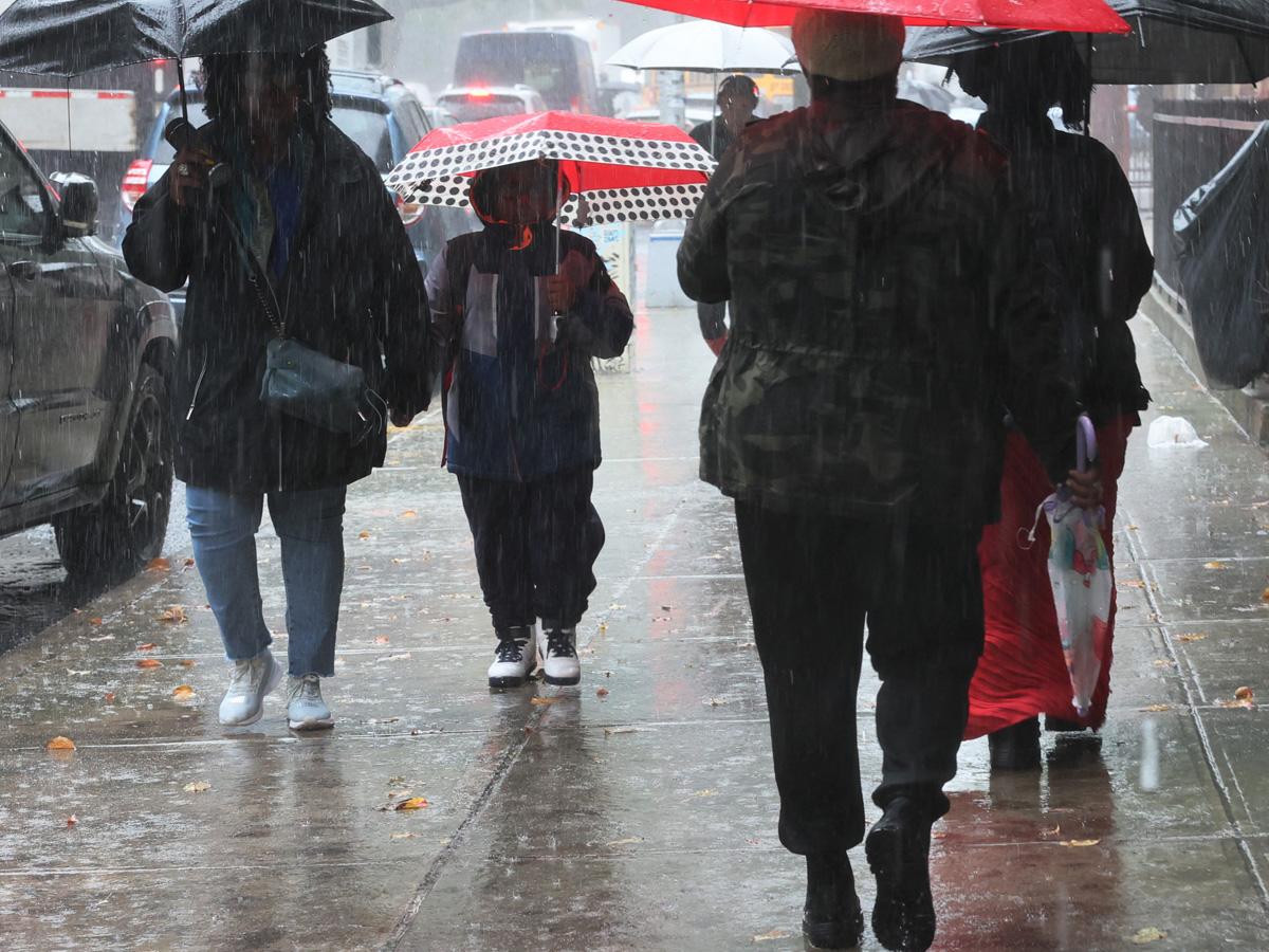 INFORME ESPECIAL: Nueva York en estado de emergencia ante inundaciones; metros, rutas de autobuses y vuelos afectados