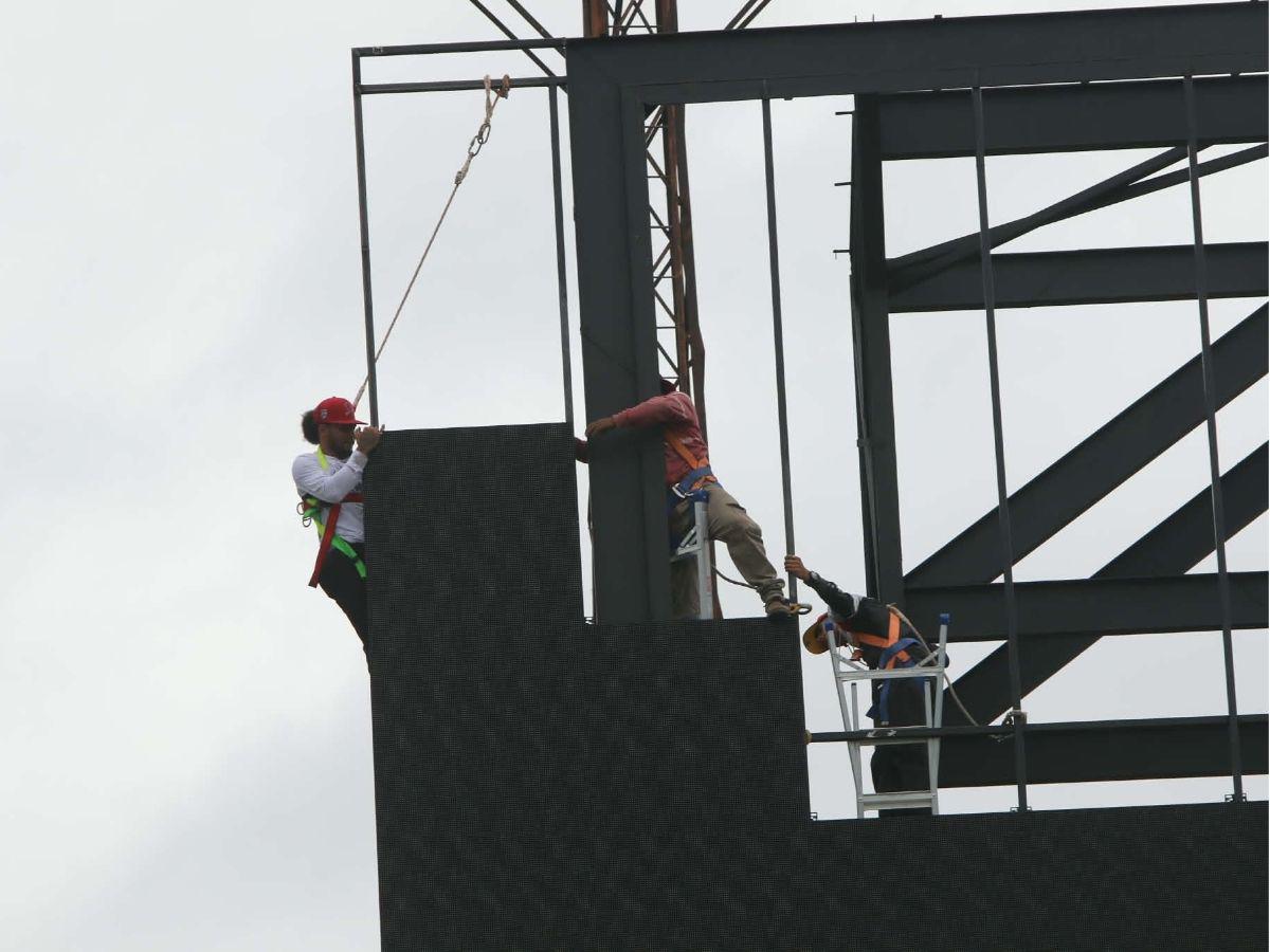Revelan fecha de entrega de moderna pantalla gigante y los locales del centro comercial del Estadio Nacional Chelato Uclés
