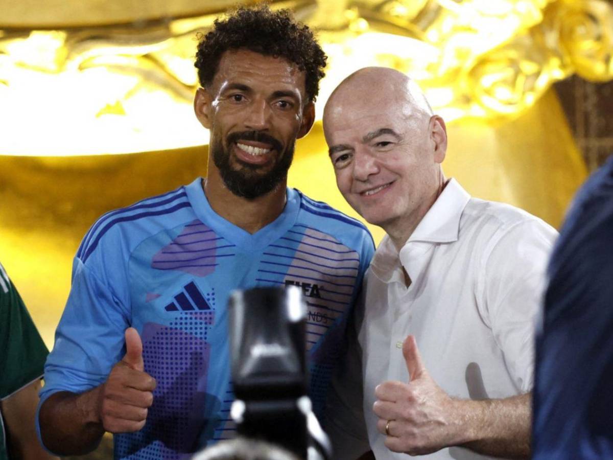 El problema que se encontró Vozinha en Colo Colo y la tajante reacción del DT