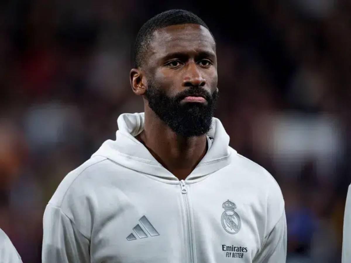 Real Madrid con dos salidas, Barcelona podría perder a figura y en la Premier League buscan a compañero de Cristiano Ronaldo