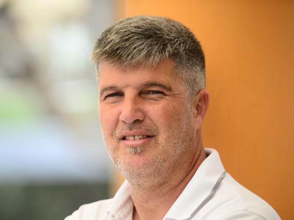 Señalan al presunto culpable de la salida de Troglio y la afición de Instituto sale en defensa del extécnico de Olimpia